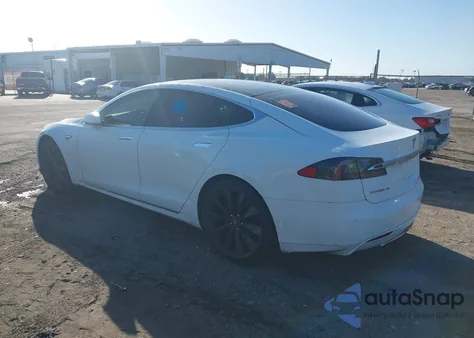 2014 Tesla Model S P85 z USA, uszkodzony, nr VIN 5YJSA1H16EFP49385